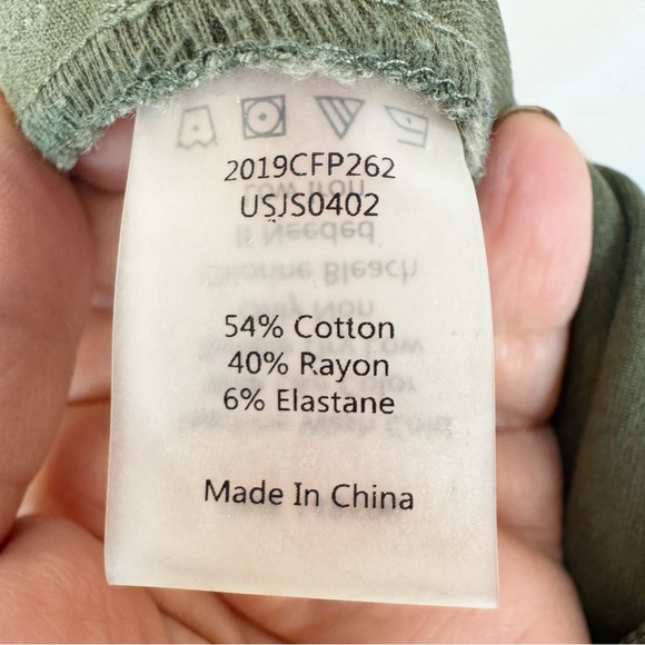 Universal Standard | Olive Green Short Sleeve Cropped Jumpsuit, XS - Picture 9 of 10